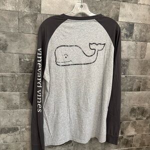 Men’s Vineyard Vines long sleeve T-shirt size medium